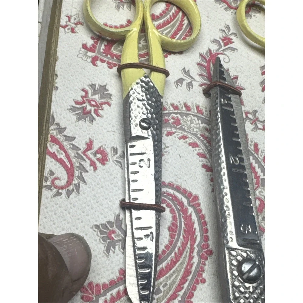 Yellow Canary Sawimg Shears Size 7 /5/4